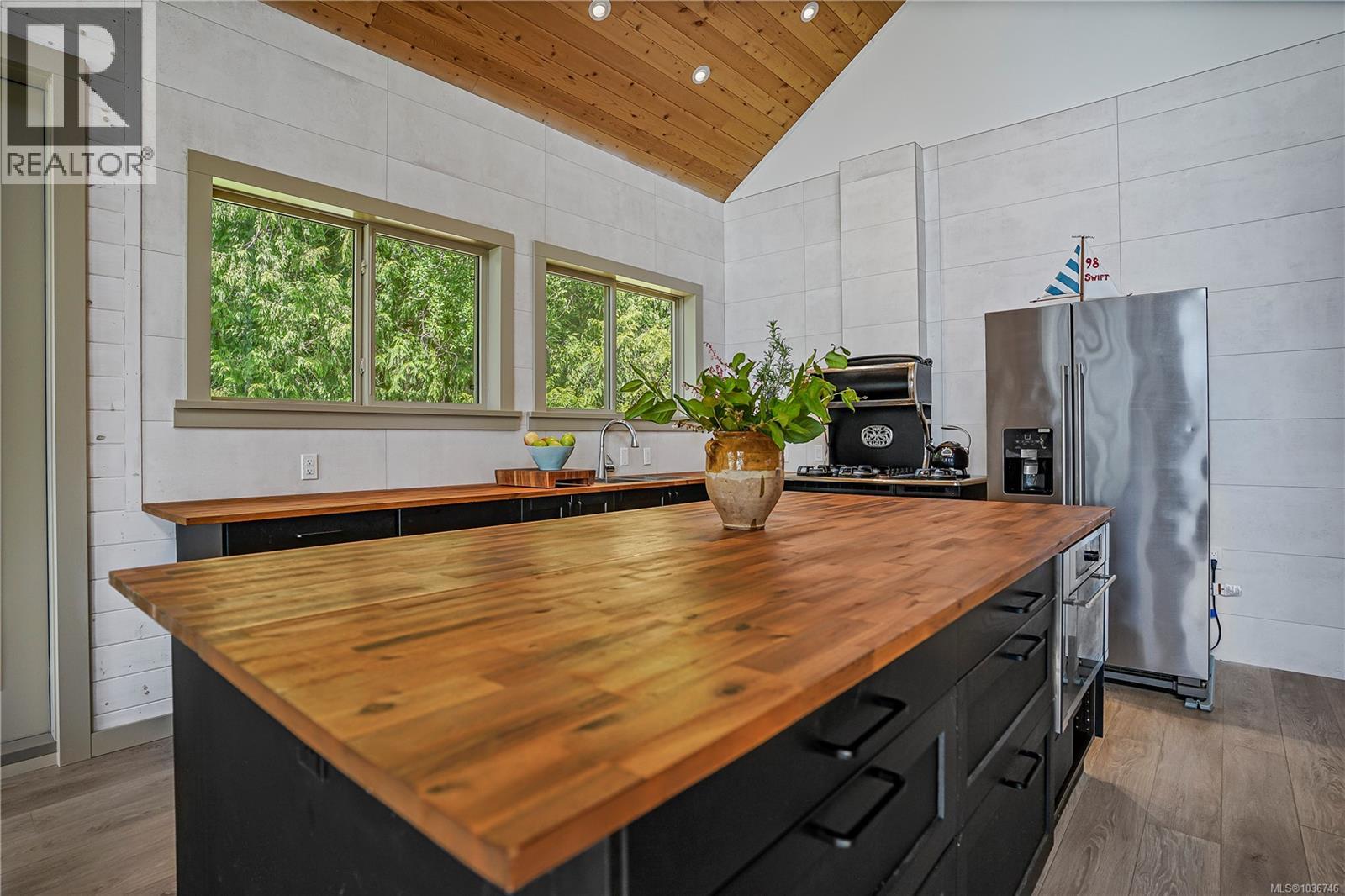 105 Mapleleaf Lane, Sidney Island, British Columbia  V8B 3X5 - Photo 14 - 1036746