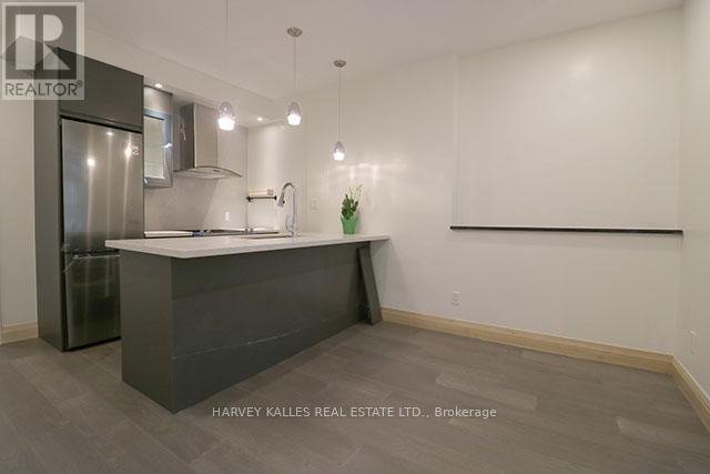 Main - 488 Lansdowne Avenue, Toronto, Ontario  M6H 3Y3 - Photo 1 - C13161756