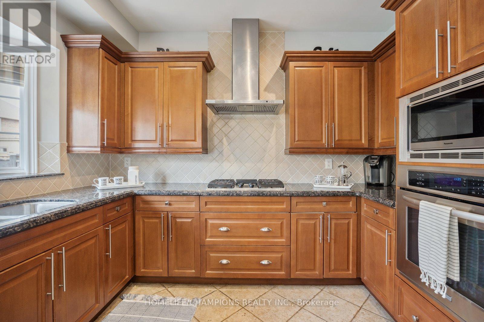 12 Driscoll Drive, Ajax, Ontario  L1T 0J1 - Photo 10 - E13161694