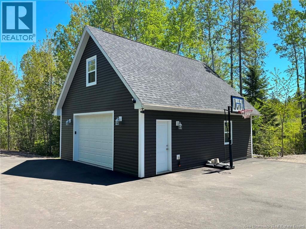 262 Rogers, Berry Mills, New Brunswick  E1G 2N5 - Photo 3 - NB132559