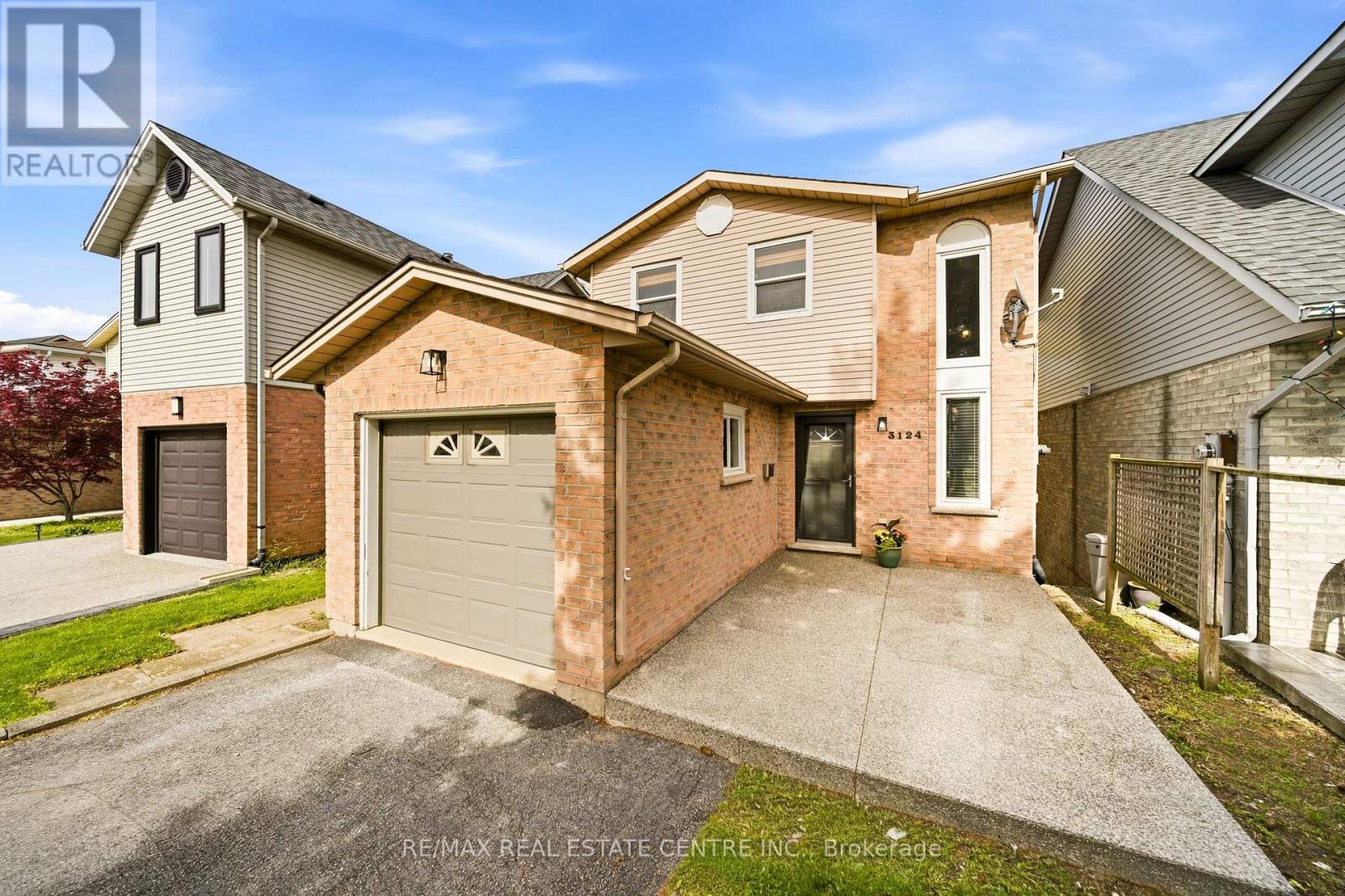 3124 Driftwood Drive, Burlington, Ontario  L7M 3C9 - Photo 5 - W13161812