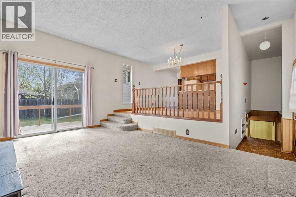 5220 Grove Hill Road SW, Calgary, Alberta  T3E 4G6 - Photo 15 - A2307839