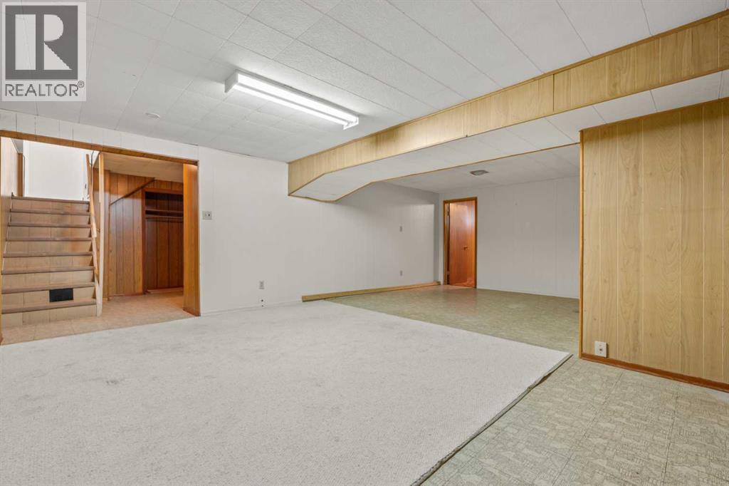 5220 Grove Hill Road SW, Calgary, Alberta  T3E 4G6 - Photo 27 - A2307839