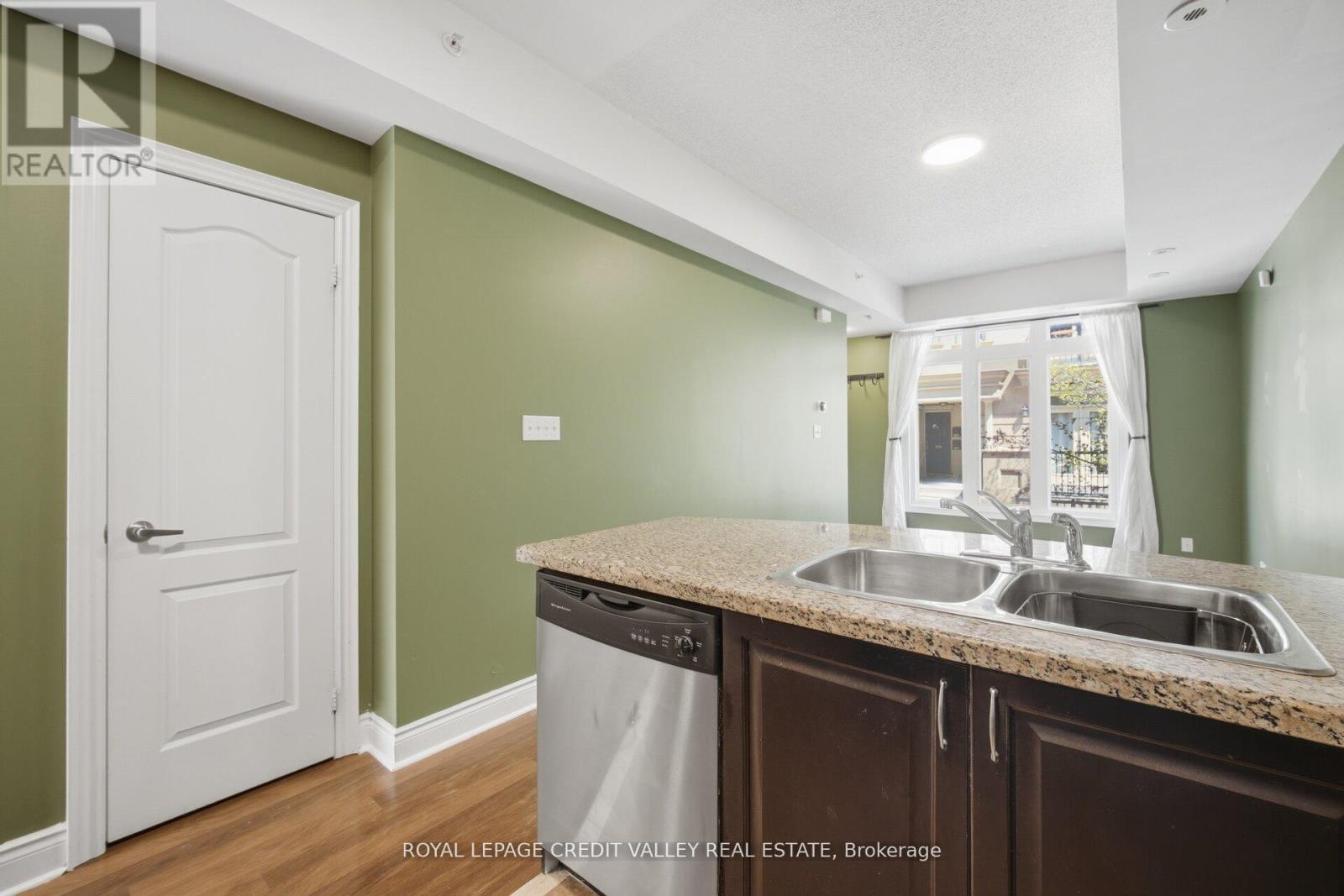 Th21 - 88 Carr Street, Toronto, Ontario  M5T 1B7 - Photo 11 - C13161828