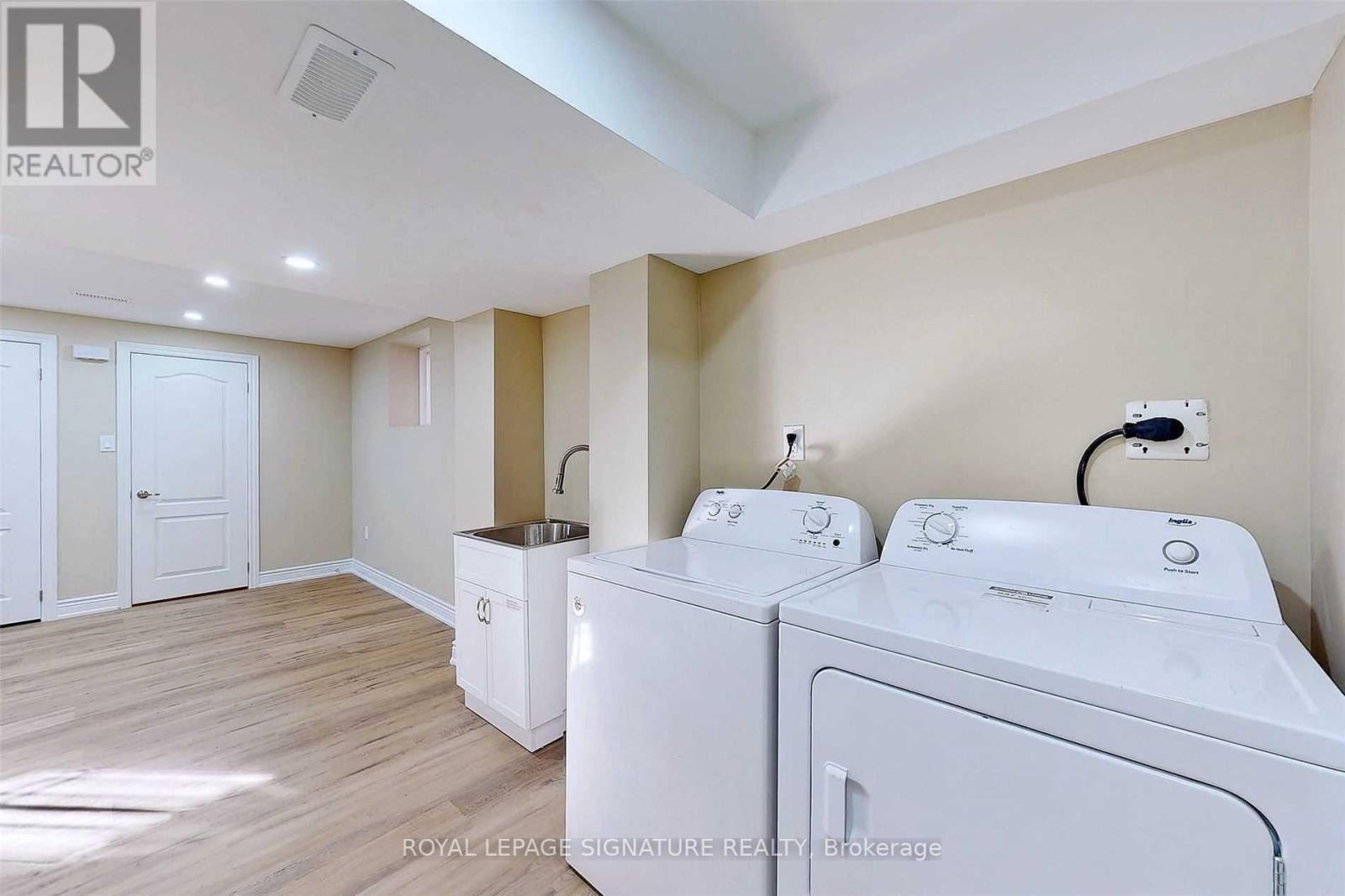 6094 Prairie Circle, Mississauga, Ontario  L5N 5Z5 - Photo 20 - W13161922