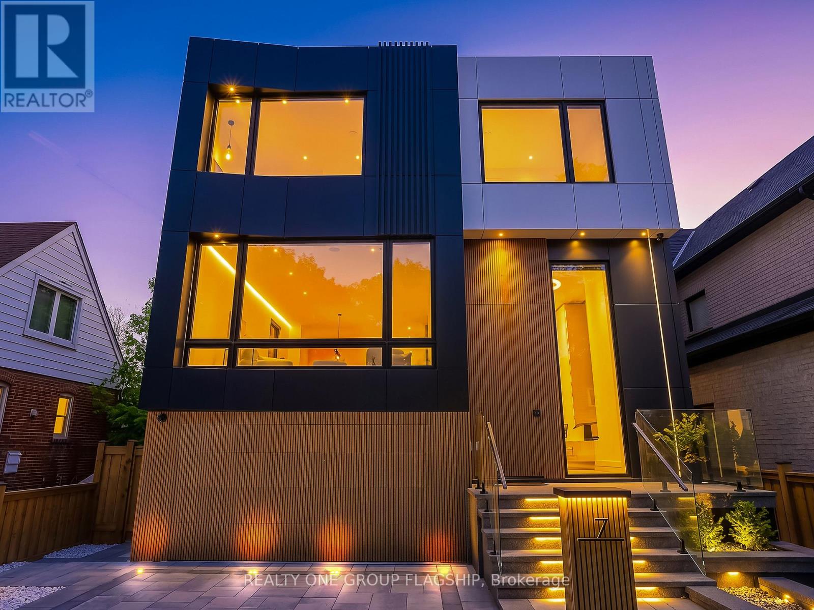 7 Bentley Drive, Toronto, Ontario  M8Z 3L9 - Photo 6 - W13161954