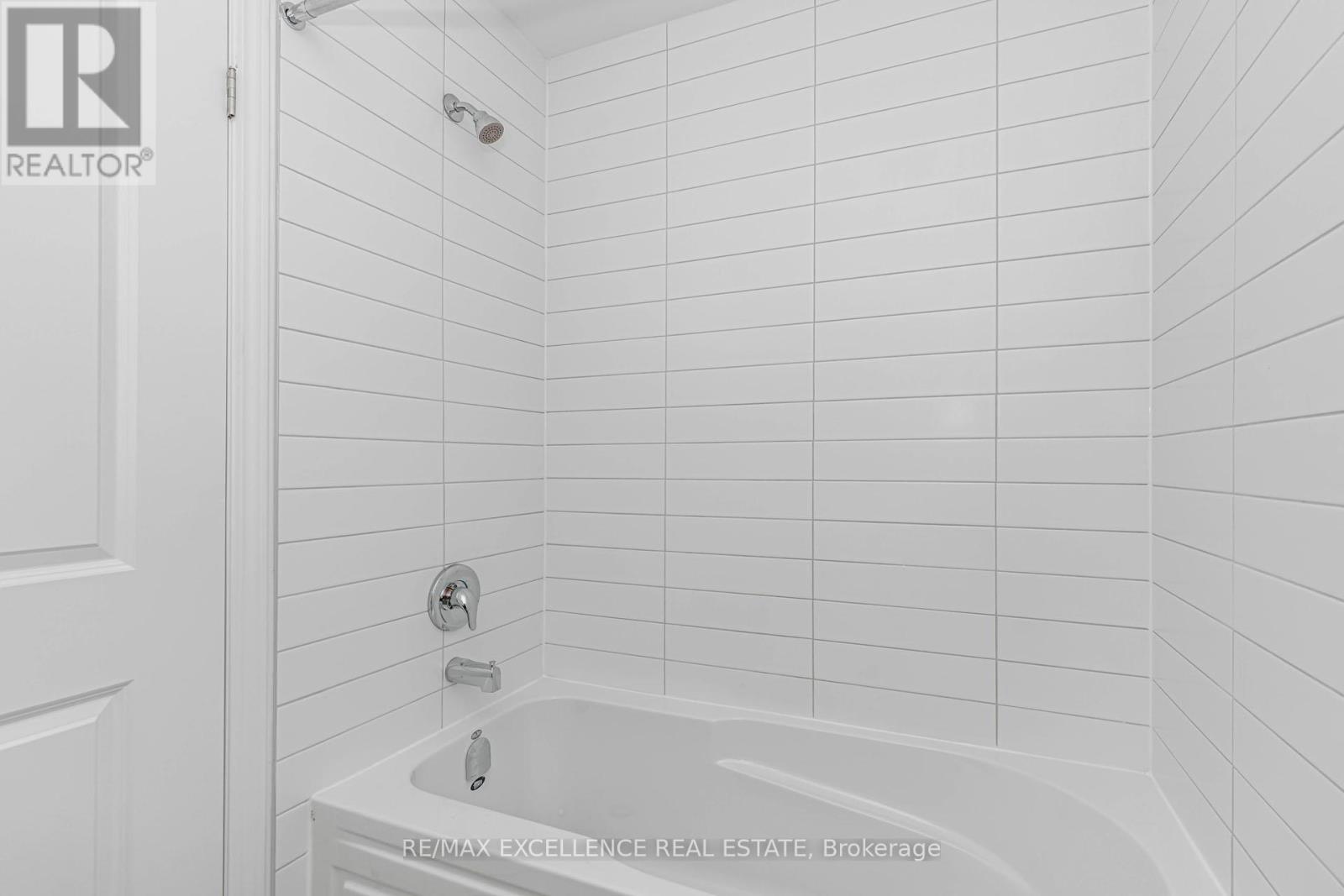 8 Elantra Drive, Brampton, Ontario  L7A 5M6 - Photo 36 - W13162848