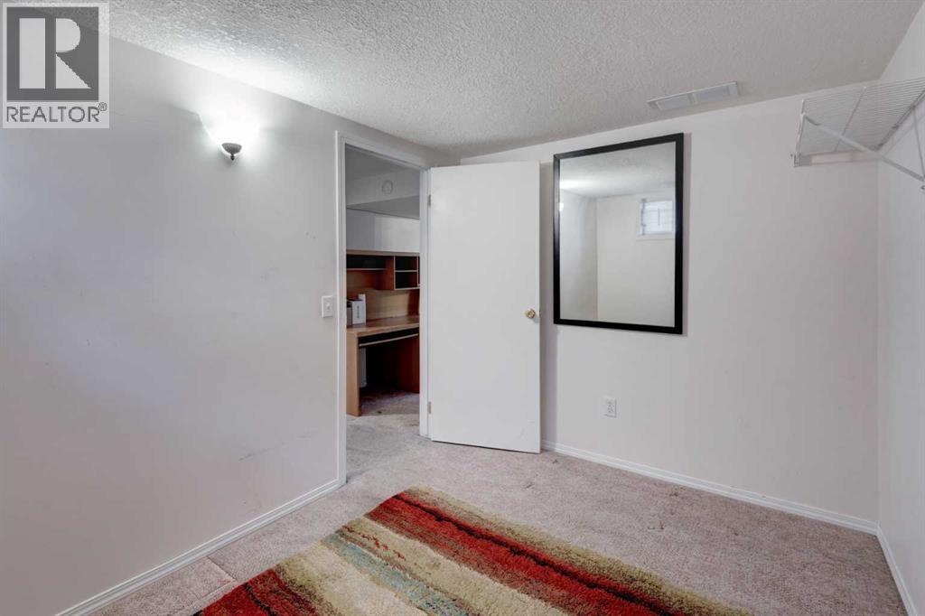 2318 Bowness Road NW, Calgary, Alberta  T2N 3L5 - Photo 27 - A2307109