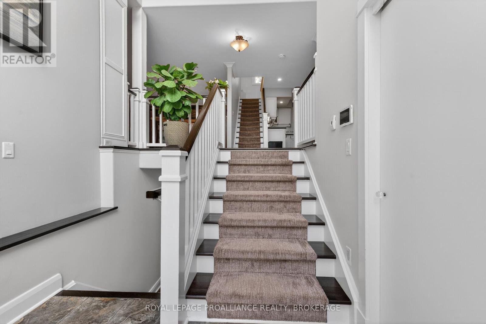 9 Grenville Crescent, Kingston, Ontario  K7M 3A9 - Photo 8 - X13161728