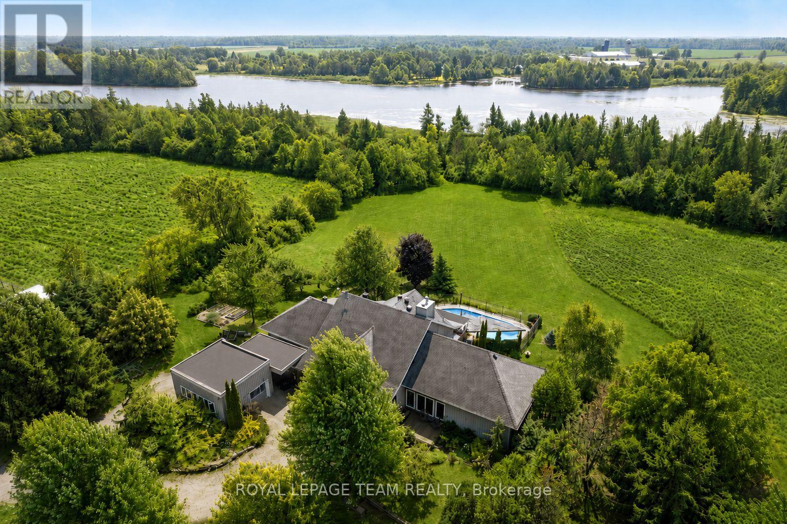 4636 DONNELLY DRIVE, Ottawa, Ontario