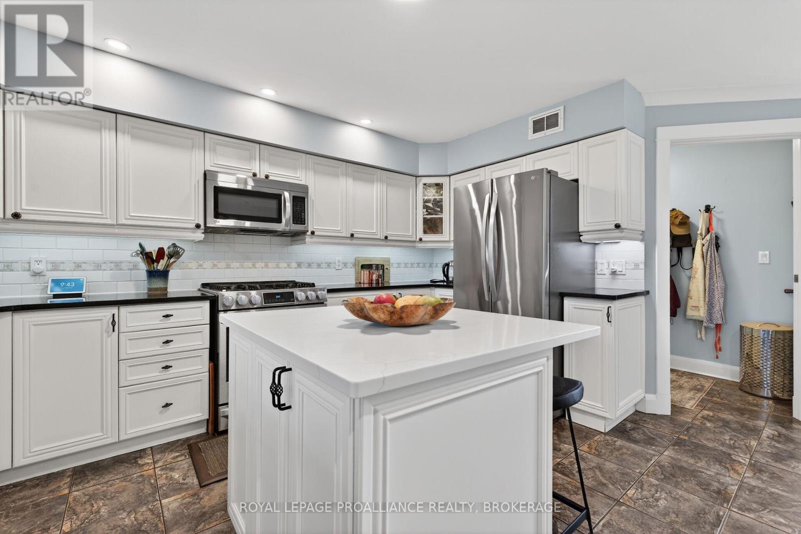 9 Grenville Crescent, Kingston, Ontario  K7M 3A9 - Photo 16 - X13161728