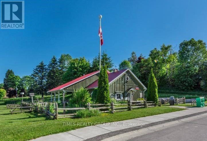 174 Kincardine Street, Grey Highlands, Ontario  N0C 1K0 - Photo 1 - X12927624