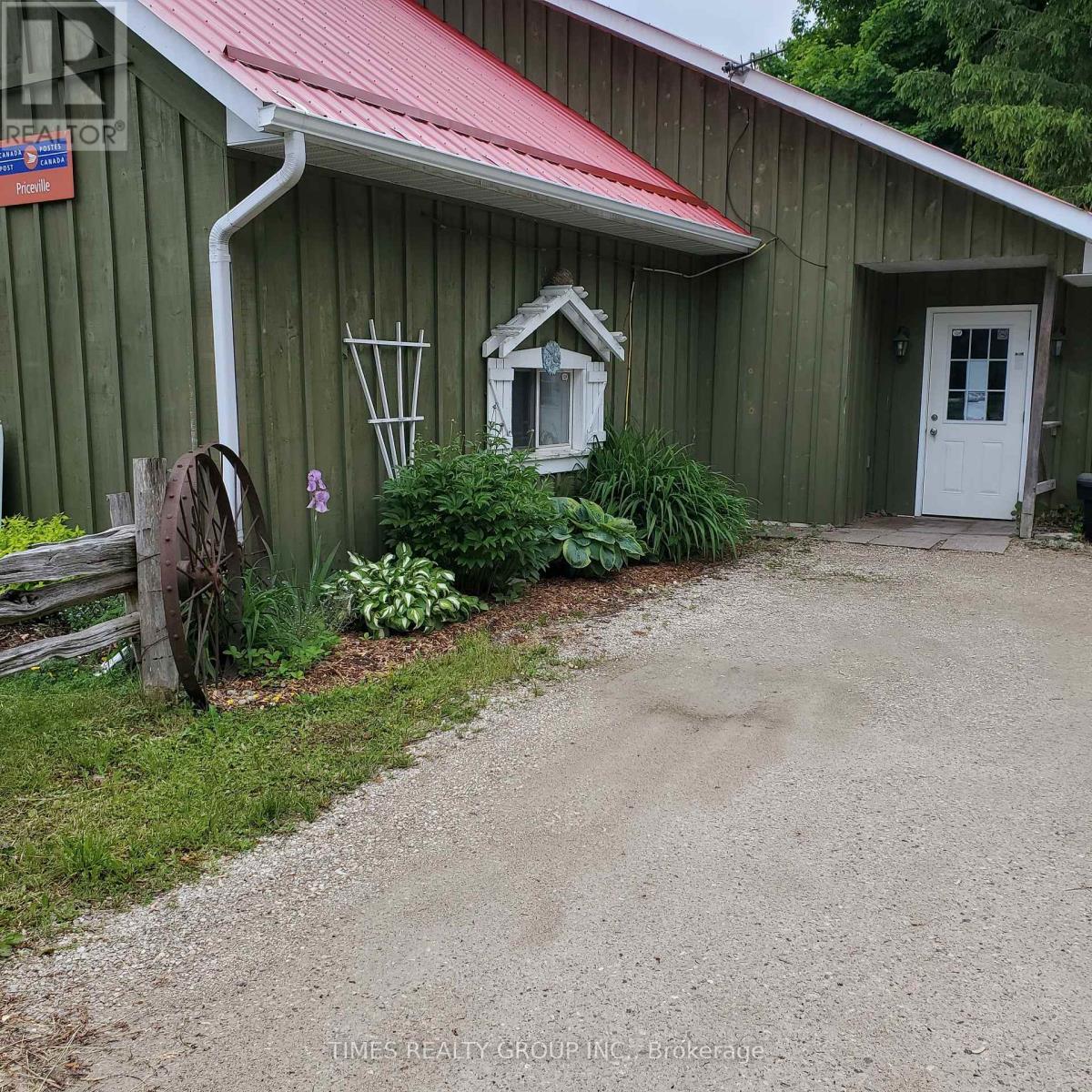 174 Kincardine Street, Grey Highlands, Ontario  N0C 1K0 - Photo 2 - X12927624