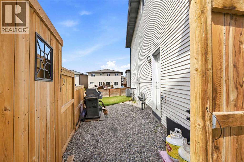 121 Carringvue Park NW, Calgary, Alberta  T3P 1L1 - Photo 36 - A2312459
