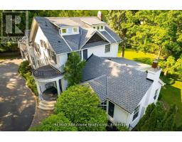 317 GLOUCESTER AVENUE, Oakville, Ontario