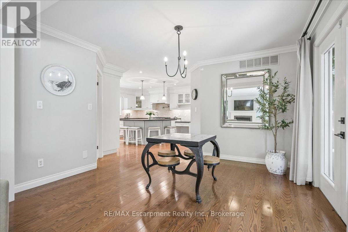 549 Jeanette Drive, Oakville, Ontario  L6K 1M9 - Photo 24 - W13162852