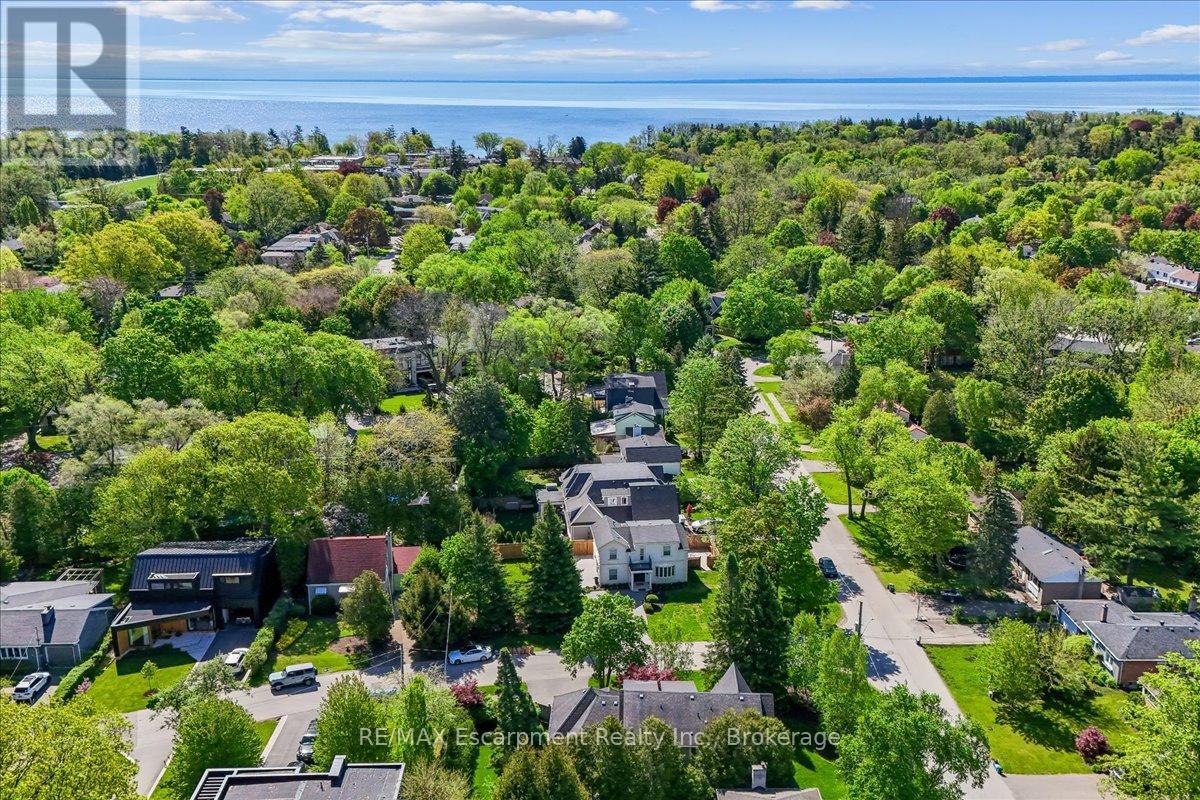 549 Jeanette Drive, Oakville, Ontario  L6K 1M9 - Photo 38 - W13162852