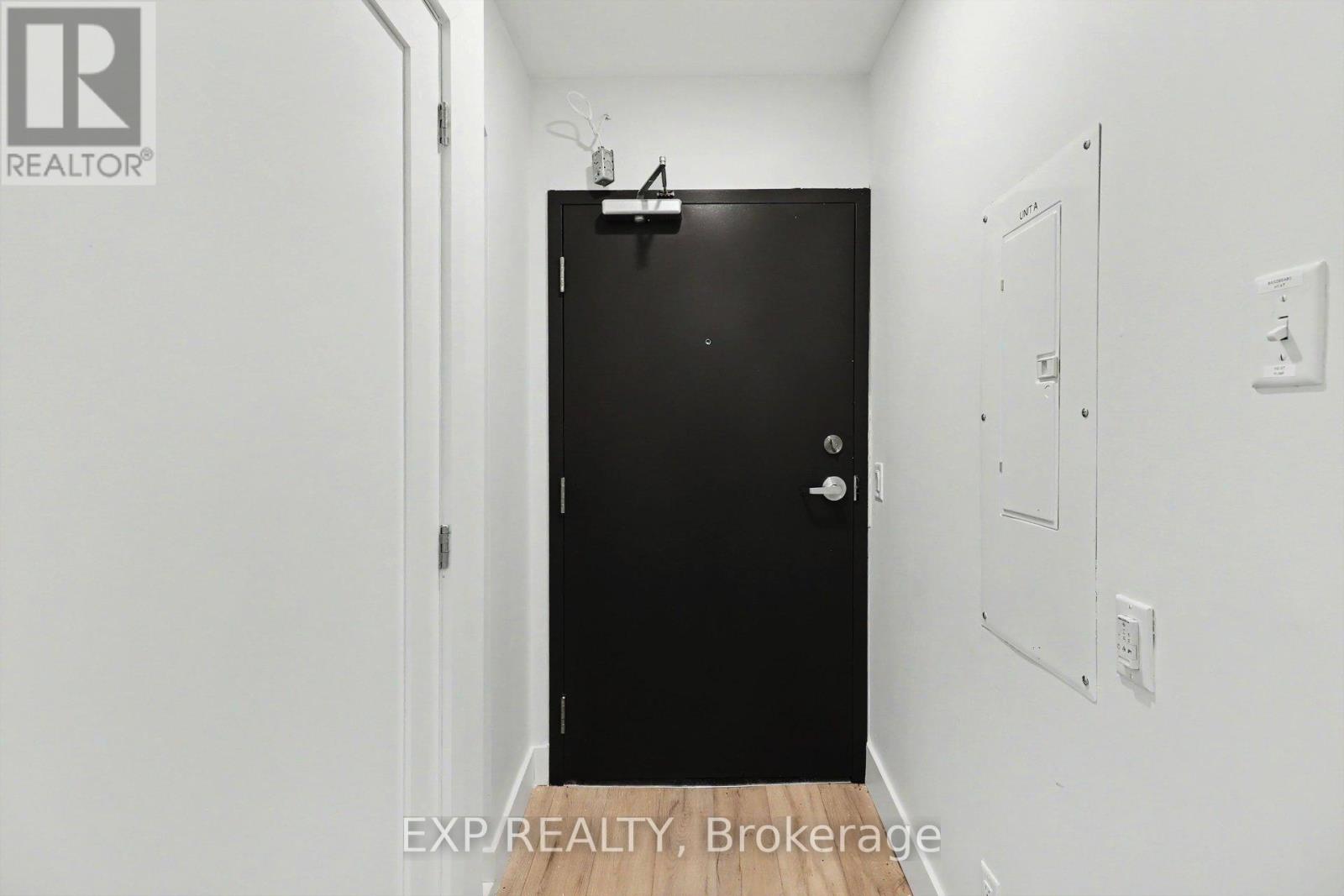 A - 61 Pinehurst Avenue, Ottawa, Ontario  K1Y 1K5 - Photo 5 - X13161234