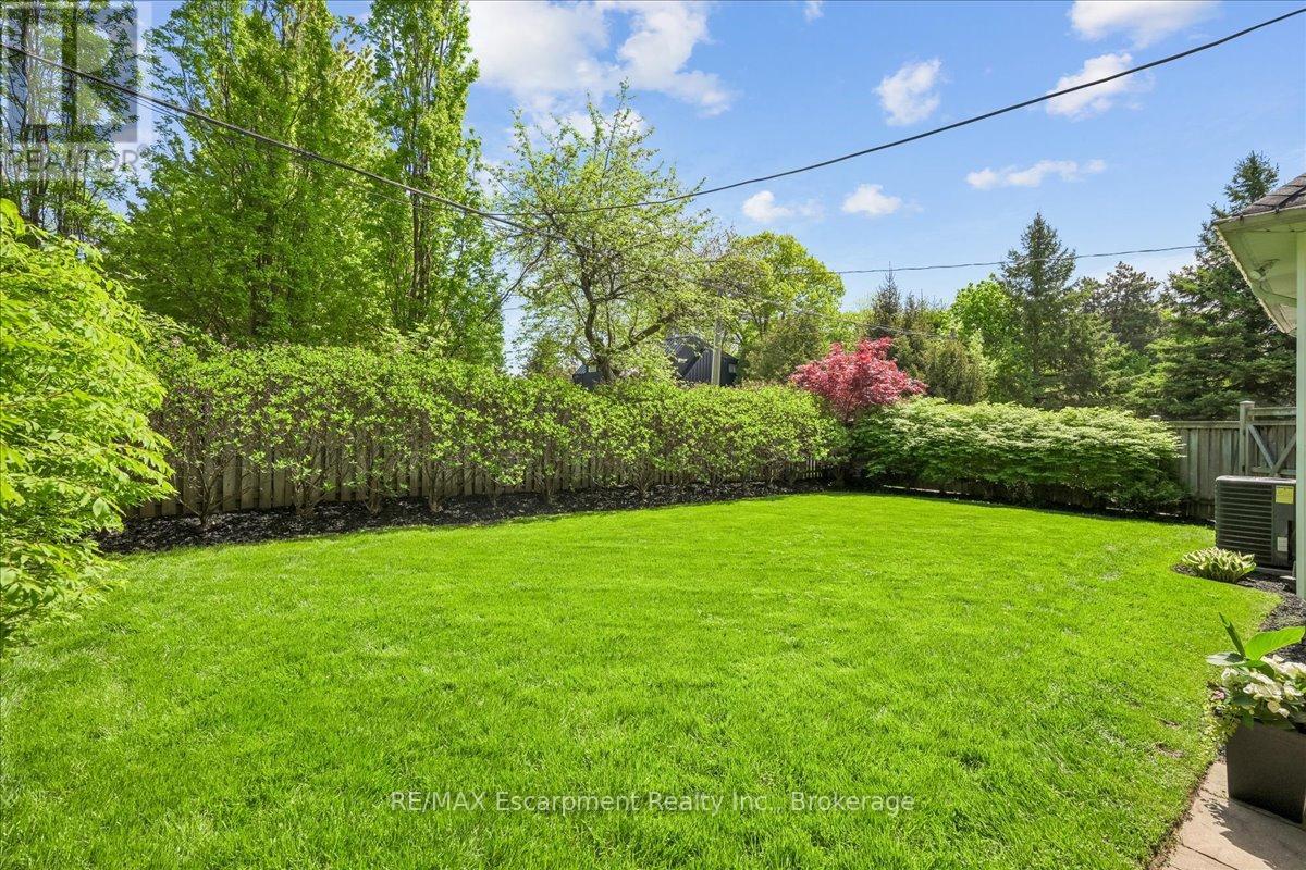 549 Jeanette Drive, Oakville, Ontario  L6K 1M9 - Photo 37 - W13162852