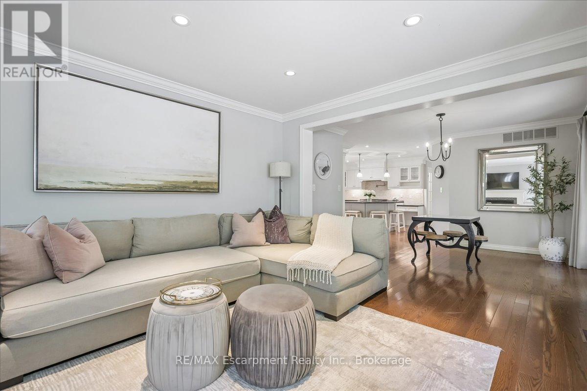 549 Jeanette Drive, Oakville, Ontario  L6K 1M9 - Photo 23 - W13162852