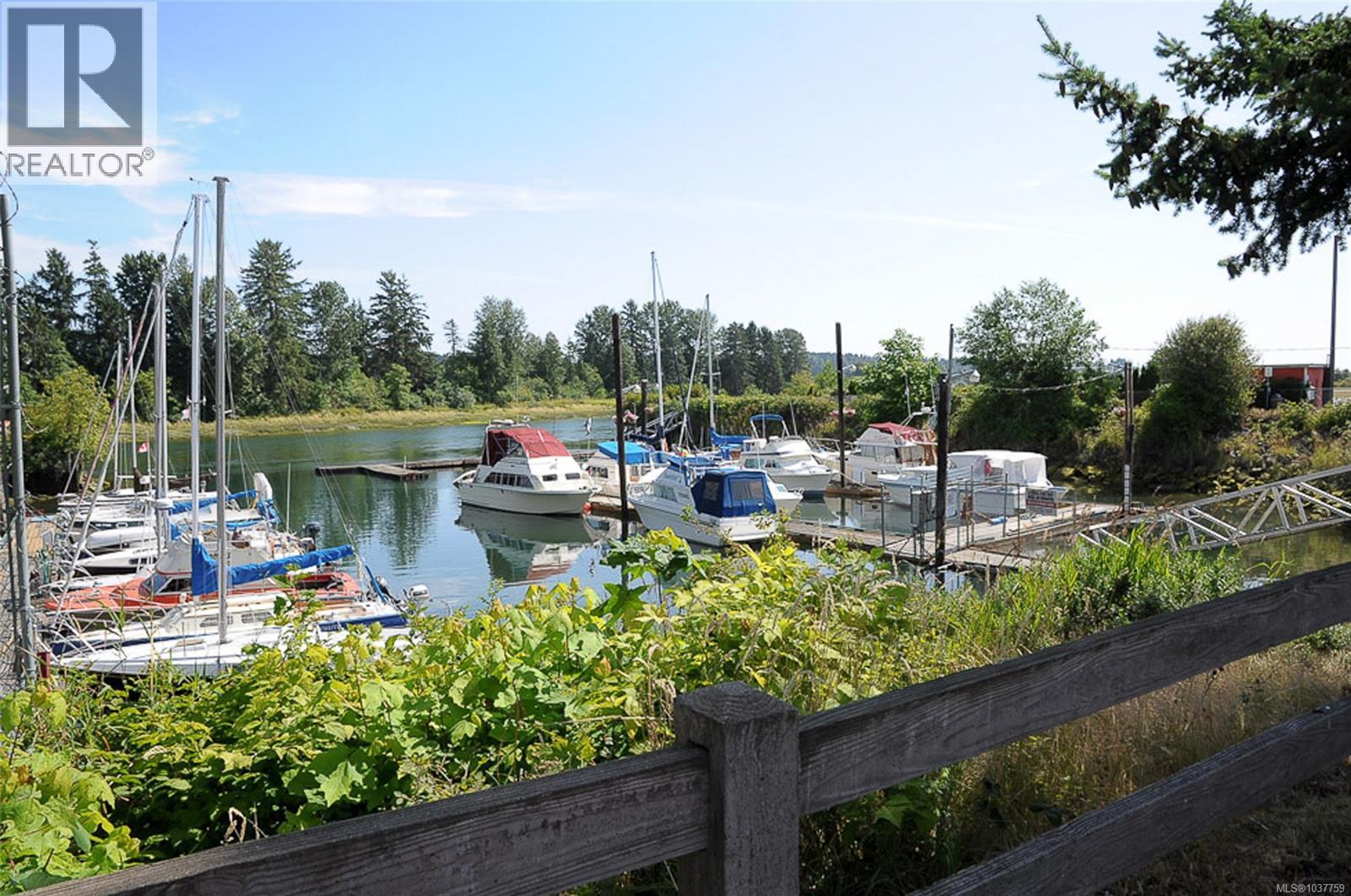 22 115 20th St, Courtenay, British Columbia  V9N 8B1 - Photo 36 - 1037759