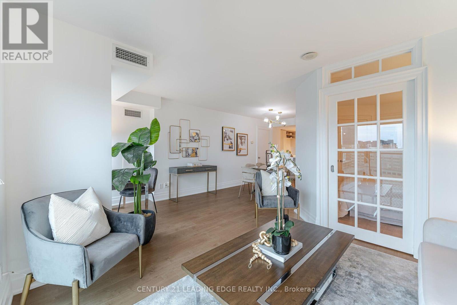 2906 - 8 PARK ROAD, Toronto, Ontario