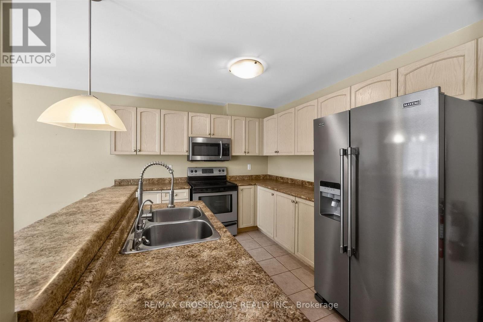 586 Oldman Road, Oshawa, Ontario L1K 2V9 - Photo 7 - E13098254
