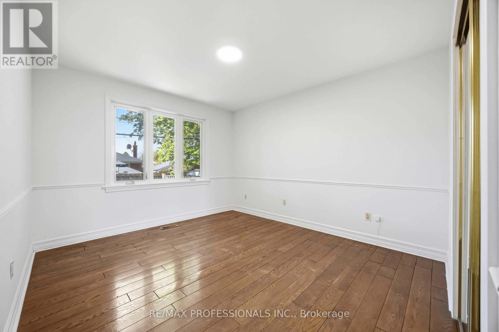 28 Chandler Drive, Toronto, Ontario  M1G 1Z2 - Photo 7 - E13157104