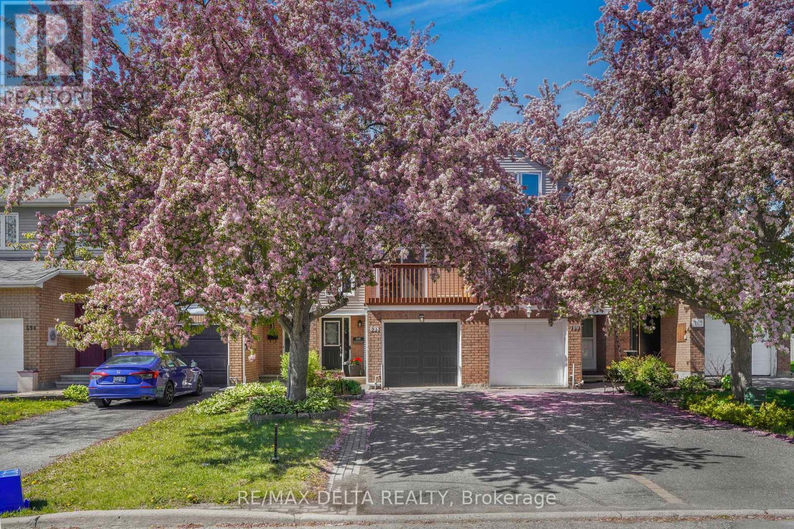 698 Brome Crescent, Ottawa, Ontario  K4A 1W2 - Photo 1 - X13161556