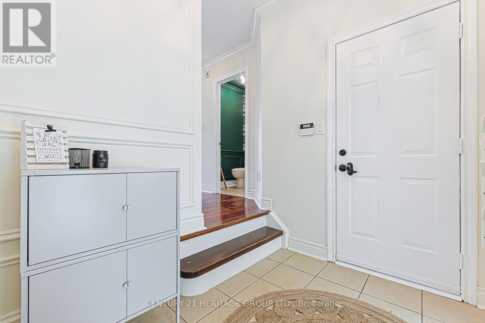 996 Oaktree Crescent, Newmarket, Ontario  L3X 2Z2 - Photo 6 - N13160404