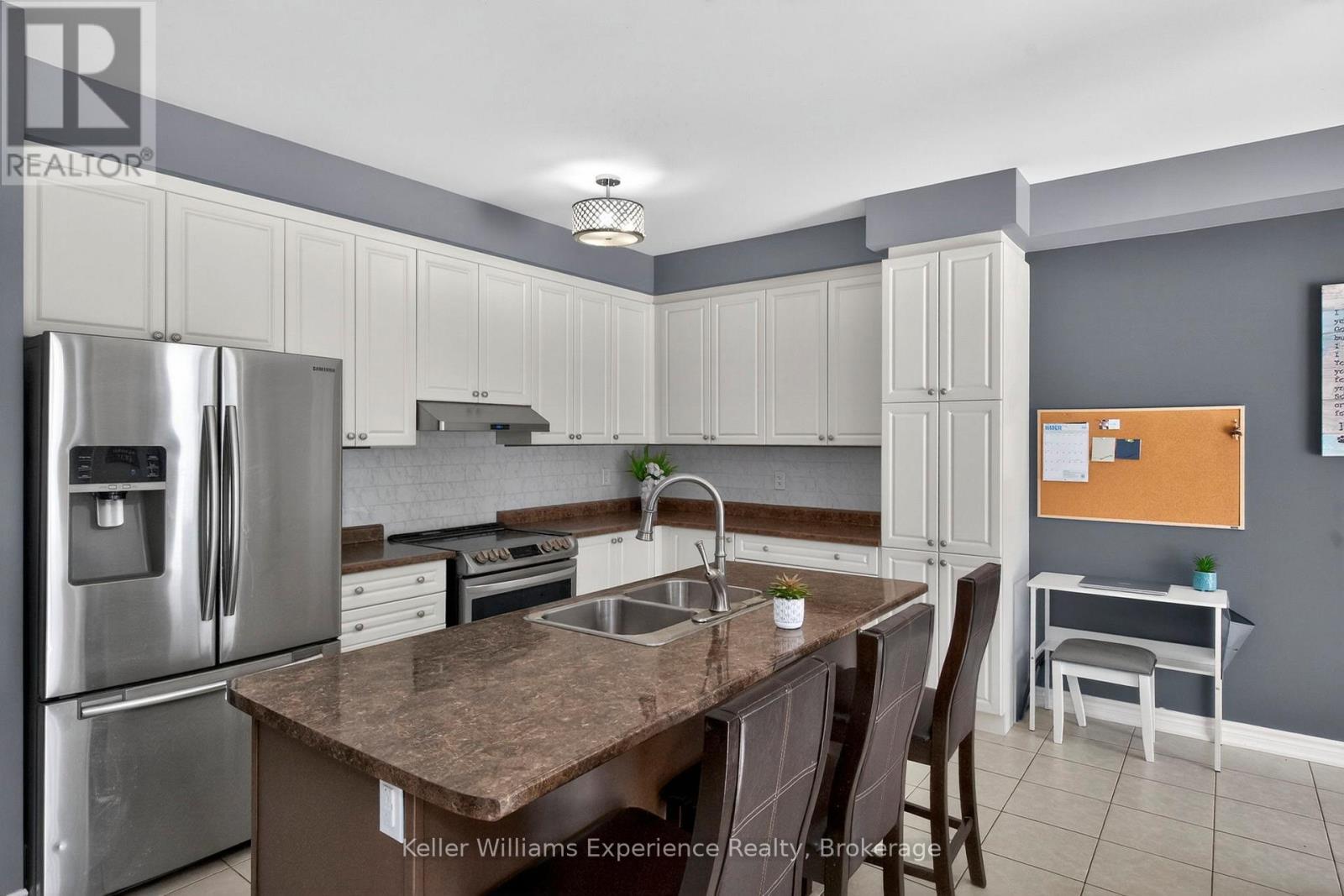 2090 Webster Boulevard, Innisfil, Ontario  L9S 0J2 - Photo 7 - N13161628