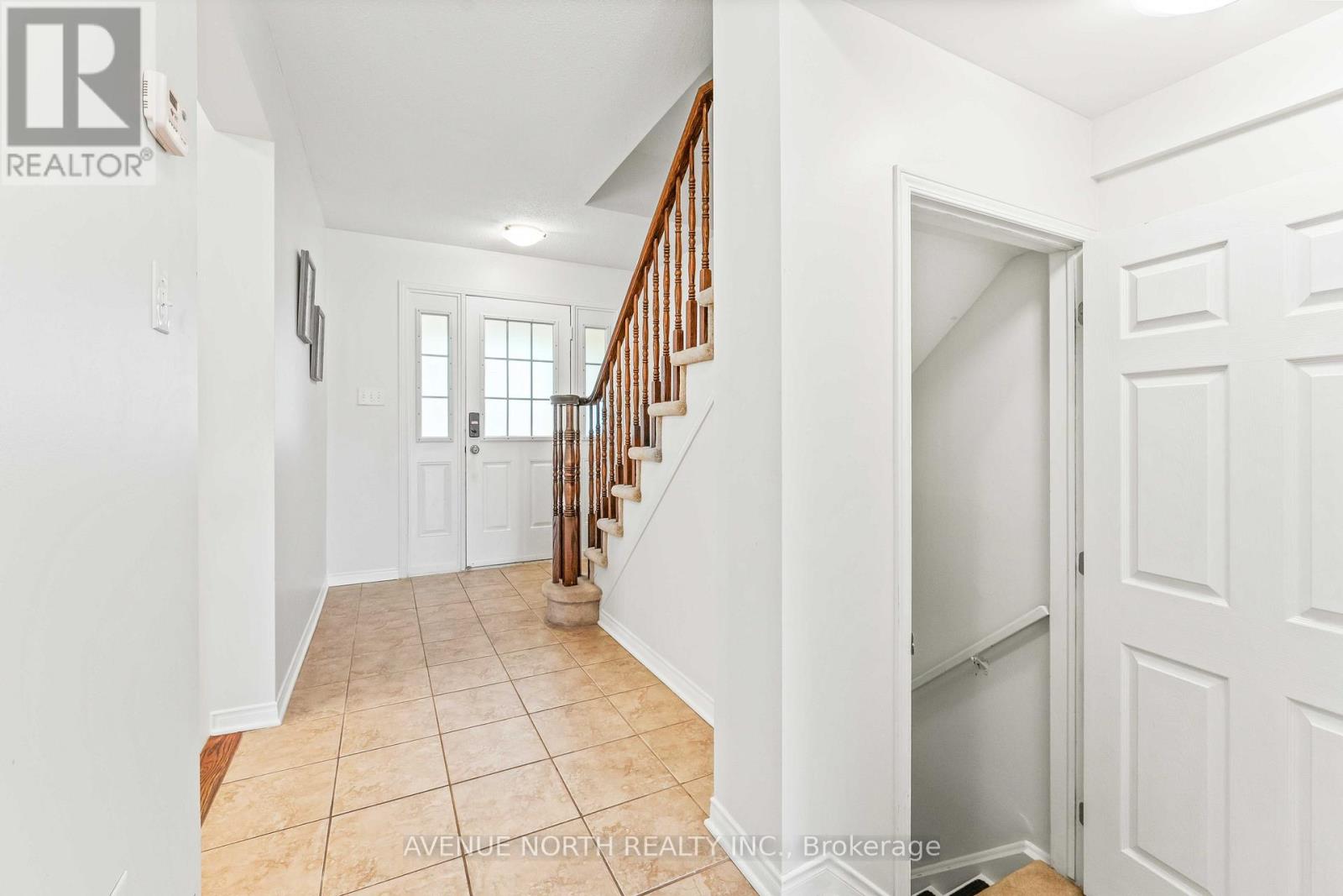 402 Ashbourne Crescent, Ottawa, Ontario  K2J 0H7 - Photo 3 - X13164180