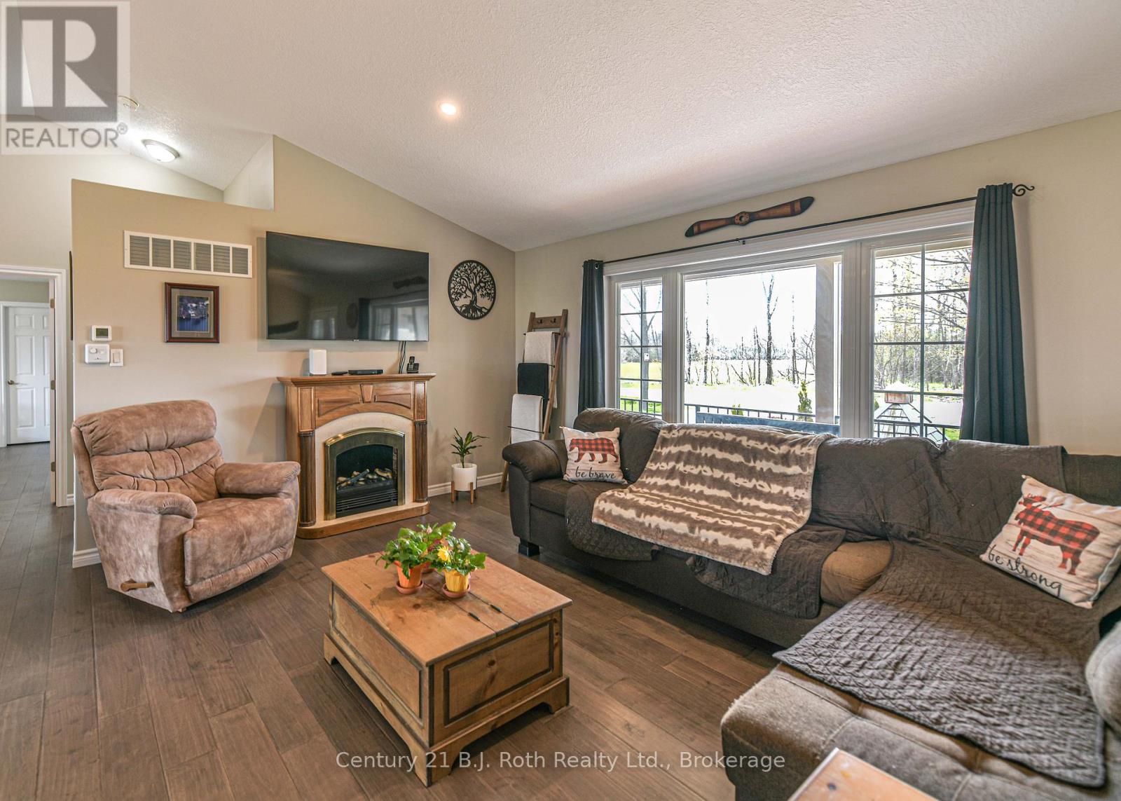 3888 Melrose Drive, Ramara, Ontario  L3V 0L3 - Photo 4 - S13161764