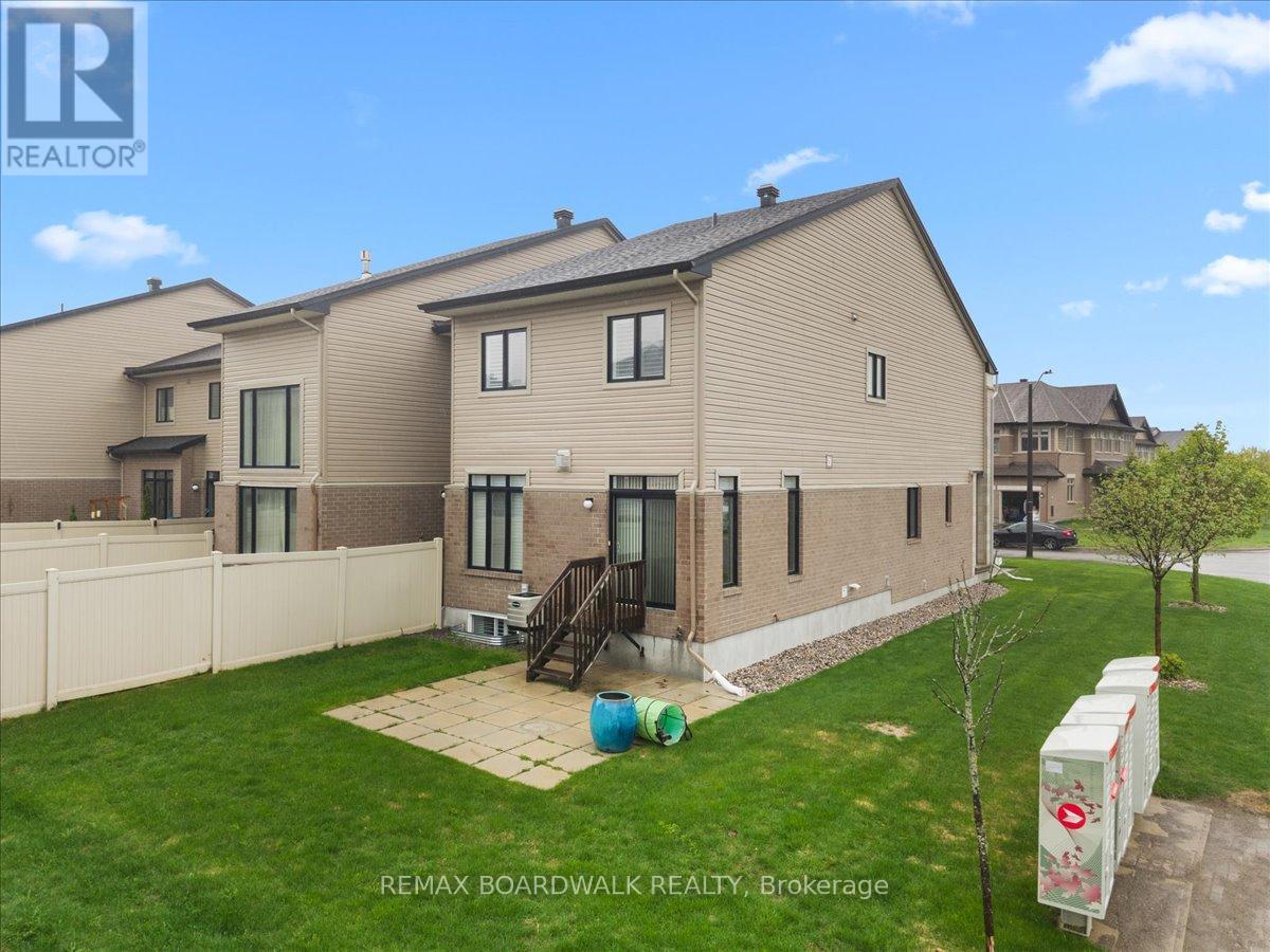 638 Guernsey Place, Ottawa, Ontario  K4M 0E2 - Photo 4 - X13164190