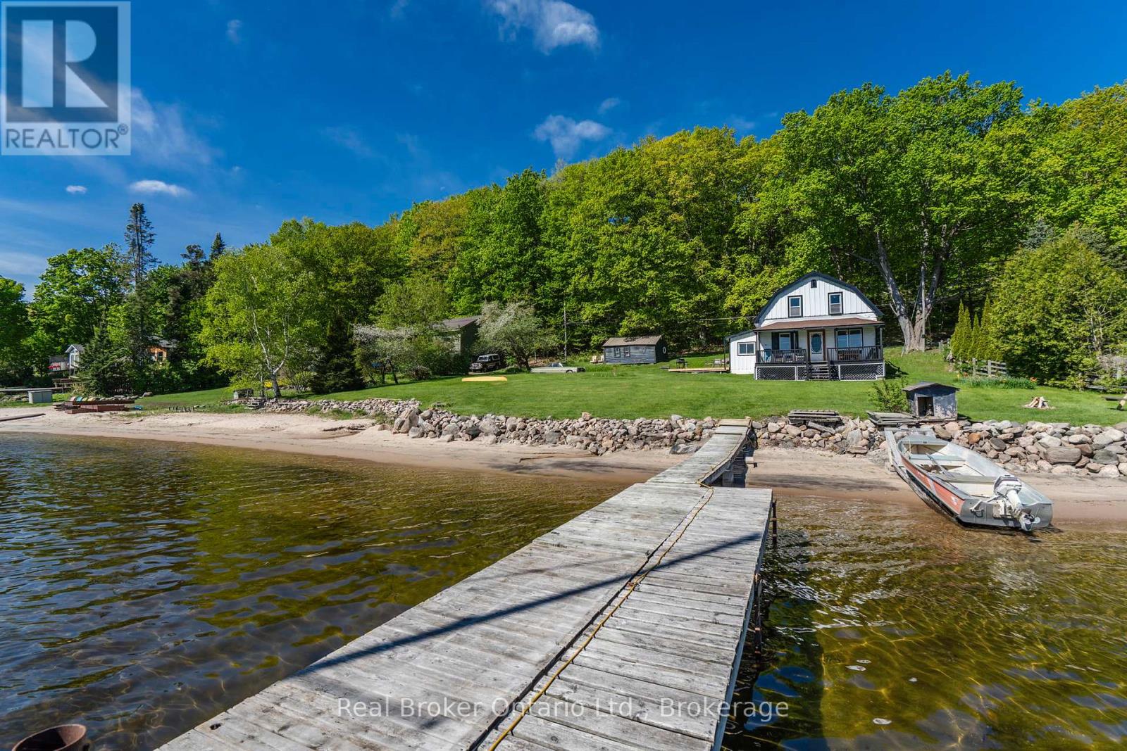 437 CHAMPLAIN ROAD, Penetanguishene, Ontario