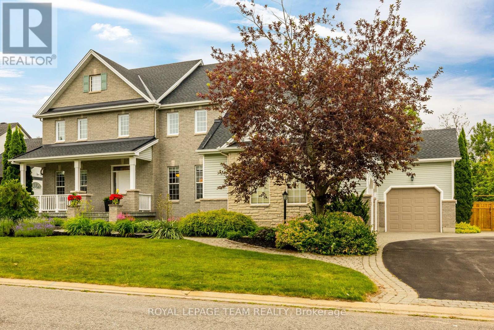 10 Beechgrove Gardens, Ottawa, Ontario  K2S 1W5 - Photo 1 - X13164206