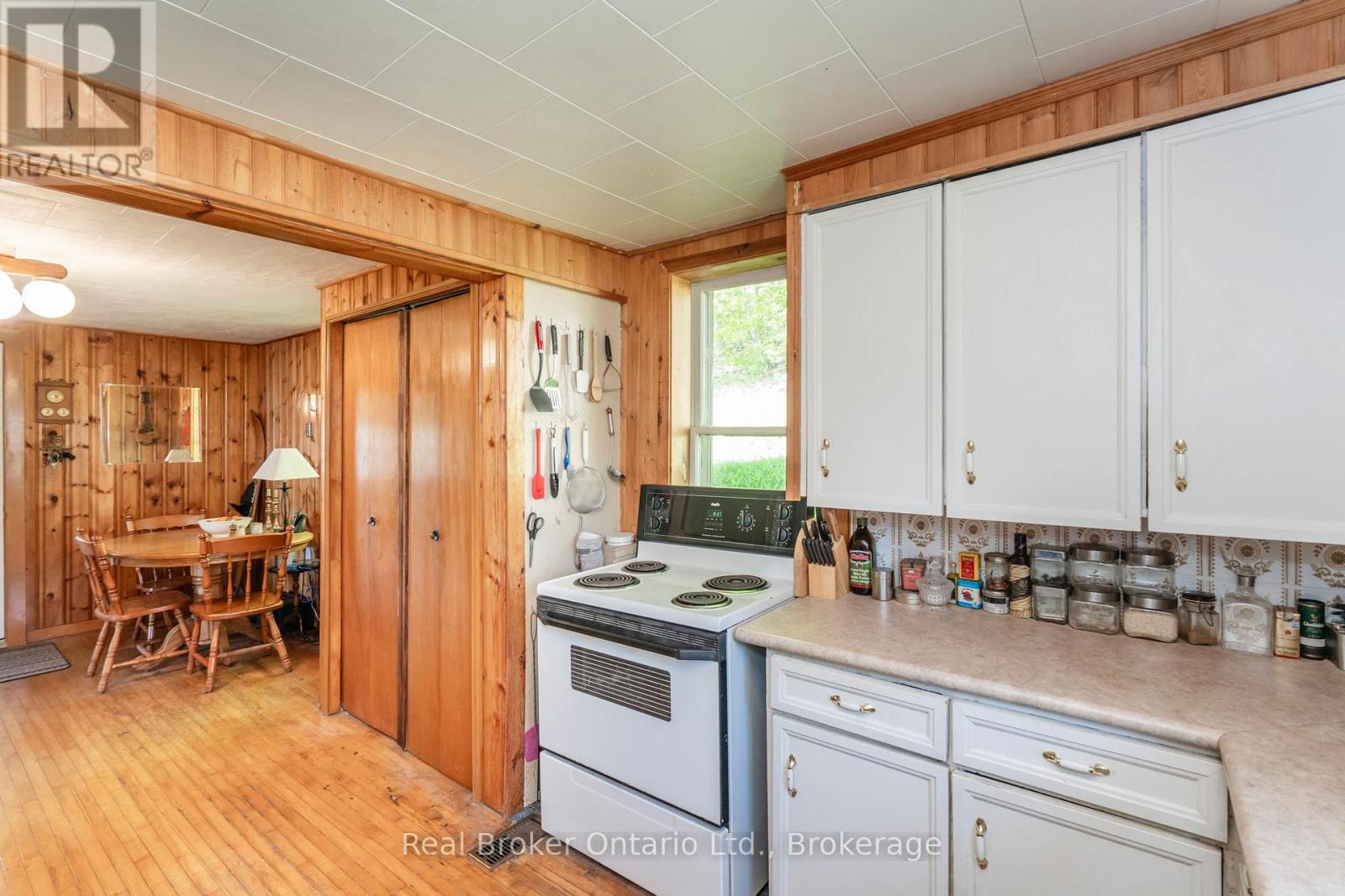 437 Champlain Road, Penetanguishene, Ontario  L9M 1S5 - Photo 10 - S13164170