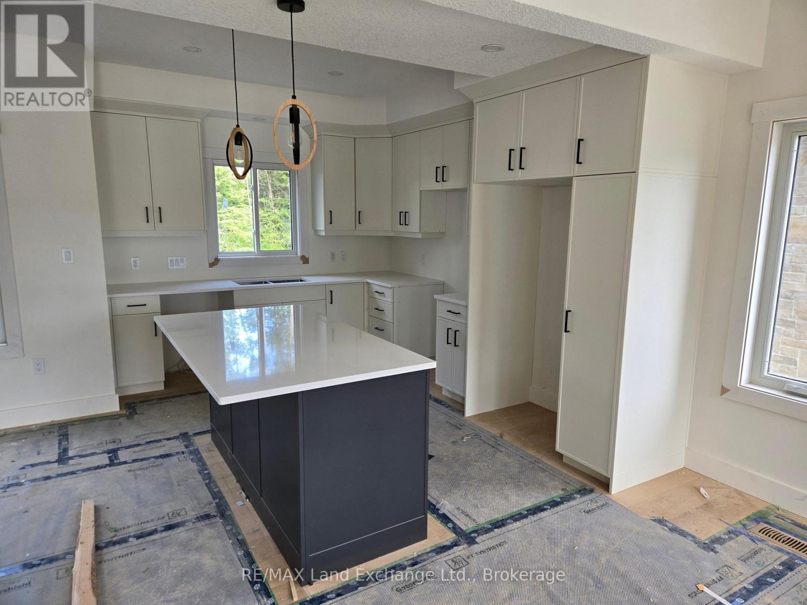 766 CAMPBELL AVENUE, Kincardine, Ontario