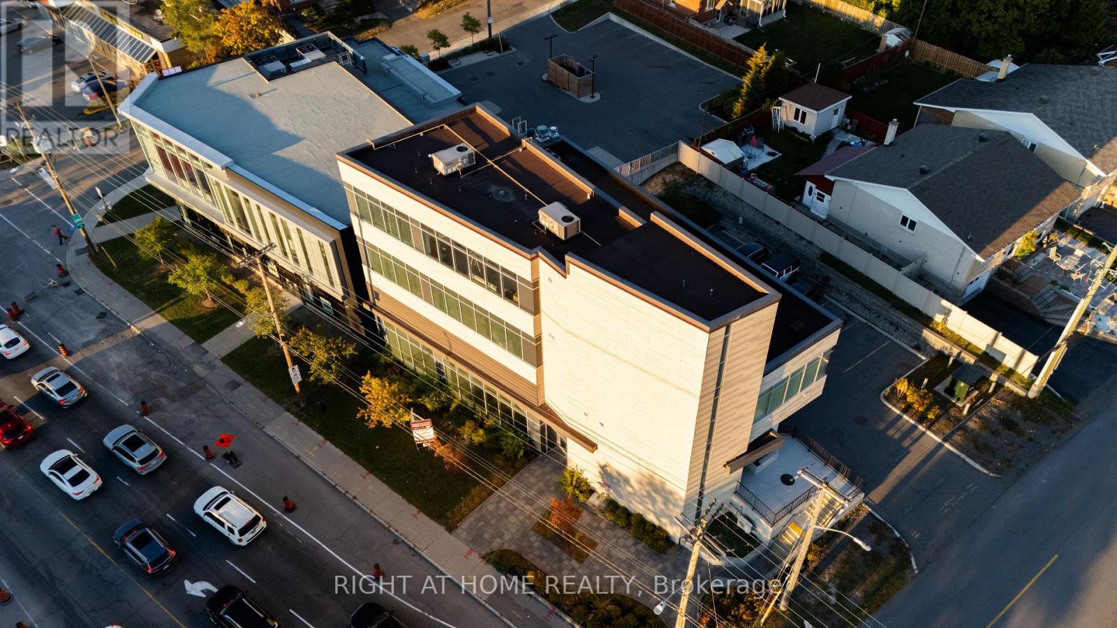 101 - 1637 Bank Street, Ottawa, Ontario  K1V 7Y9 - Photo 2 - X13164236