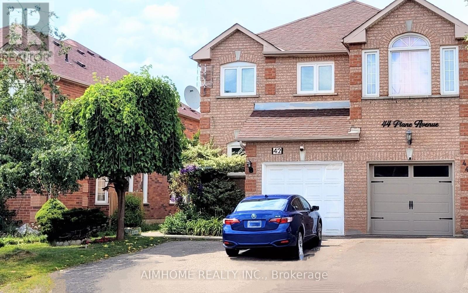 42 PIANE AVENUE, Brampton, Ontario