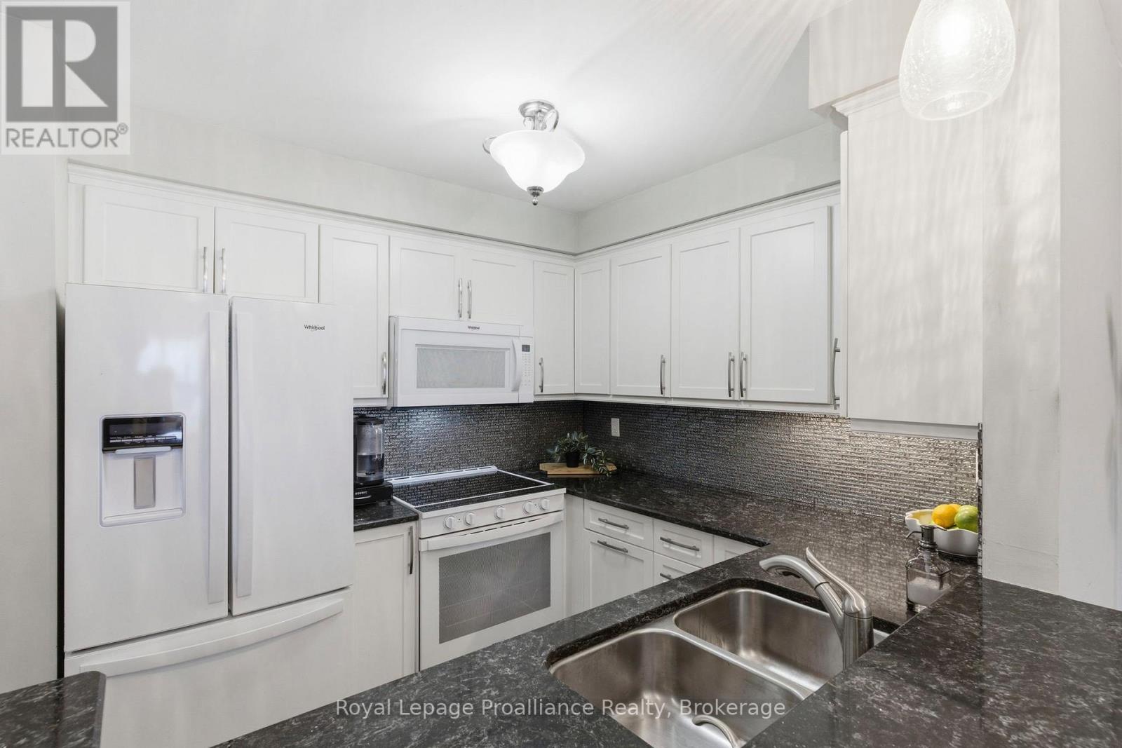 C202 - 182 D'arcy Street, Cobourg, Ontario  K9A 5H9 - Photo 10 - X13164556