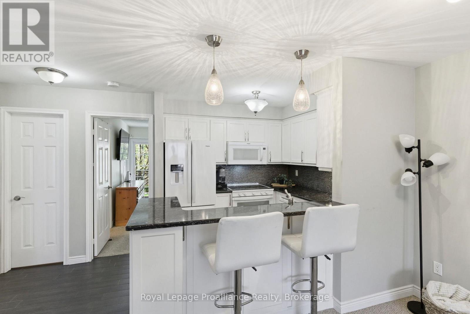 C202 - 182 D'arcy Street, Cobourg, Ontario  K9A 5H9 - Photo 8 - X13164556
