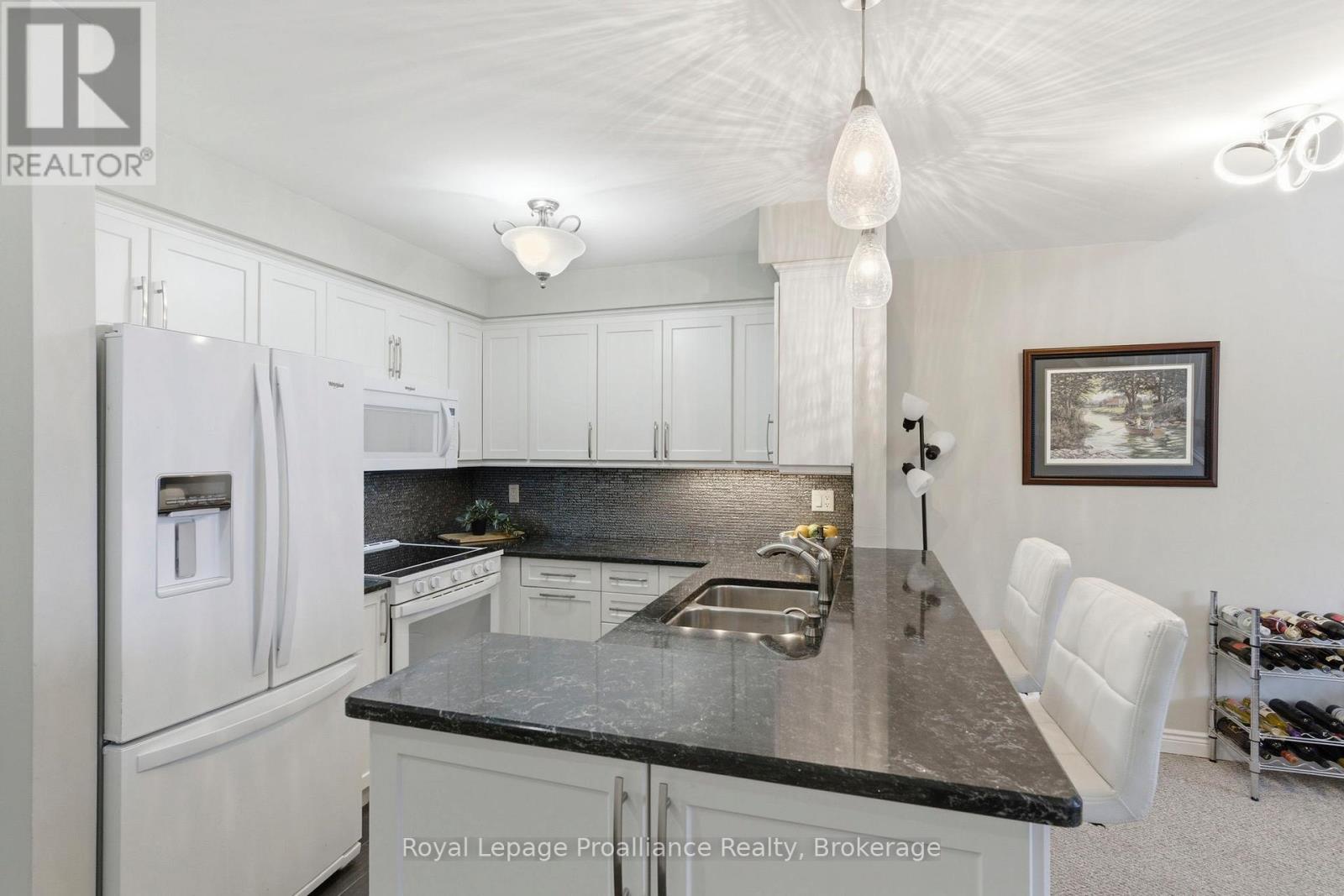 C202 - 182 D'arcy Street, Cobourg, Ontario  K9A 5H9 - Photo 9 - X13164556