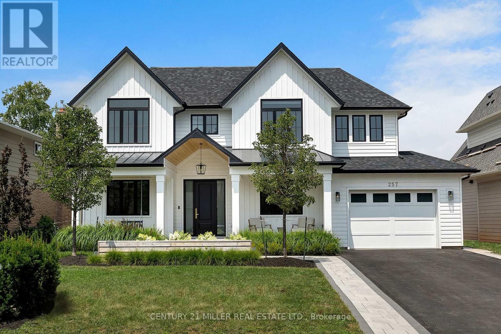 257 Sunrise Crescent, Oakville, Ontario  L6L 3L4 - Photo 2 - W13161456