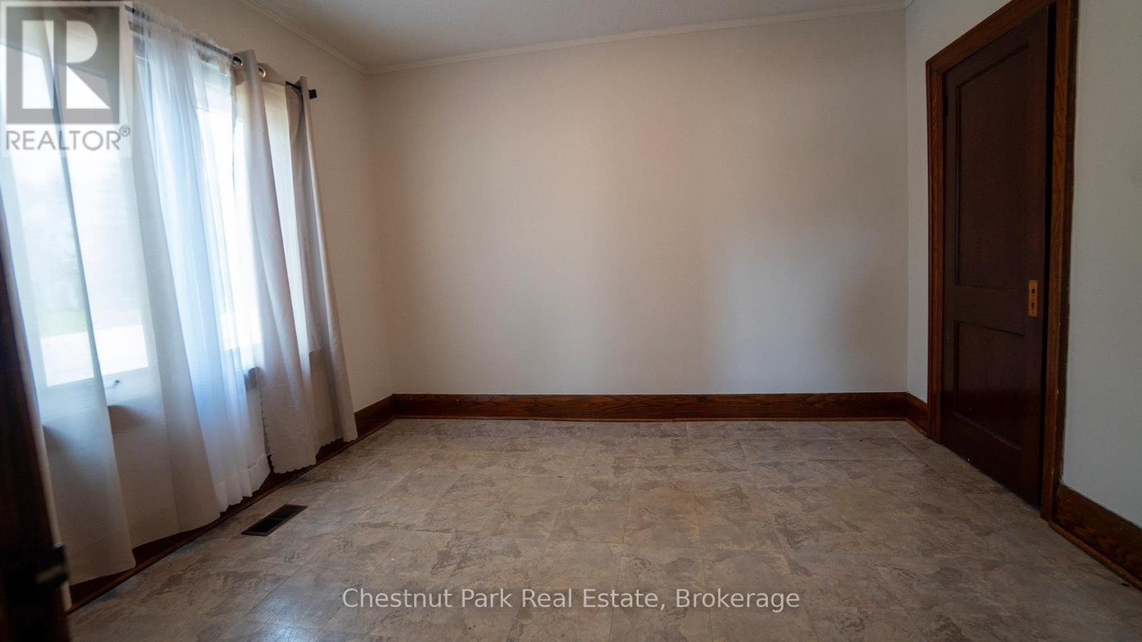 571 Muskoka Road N, Gravenhurst, Ontario  P1P 1E7 - Photo 21 - X13161204