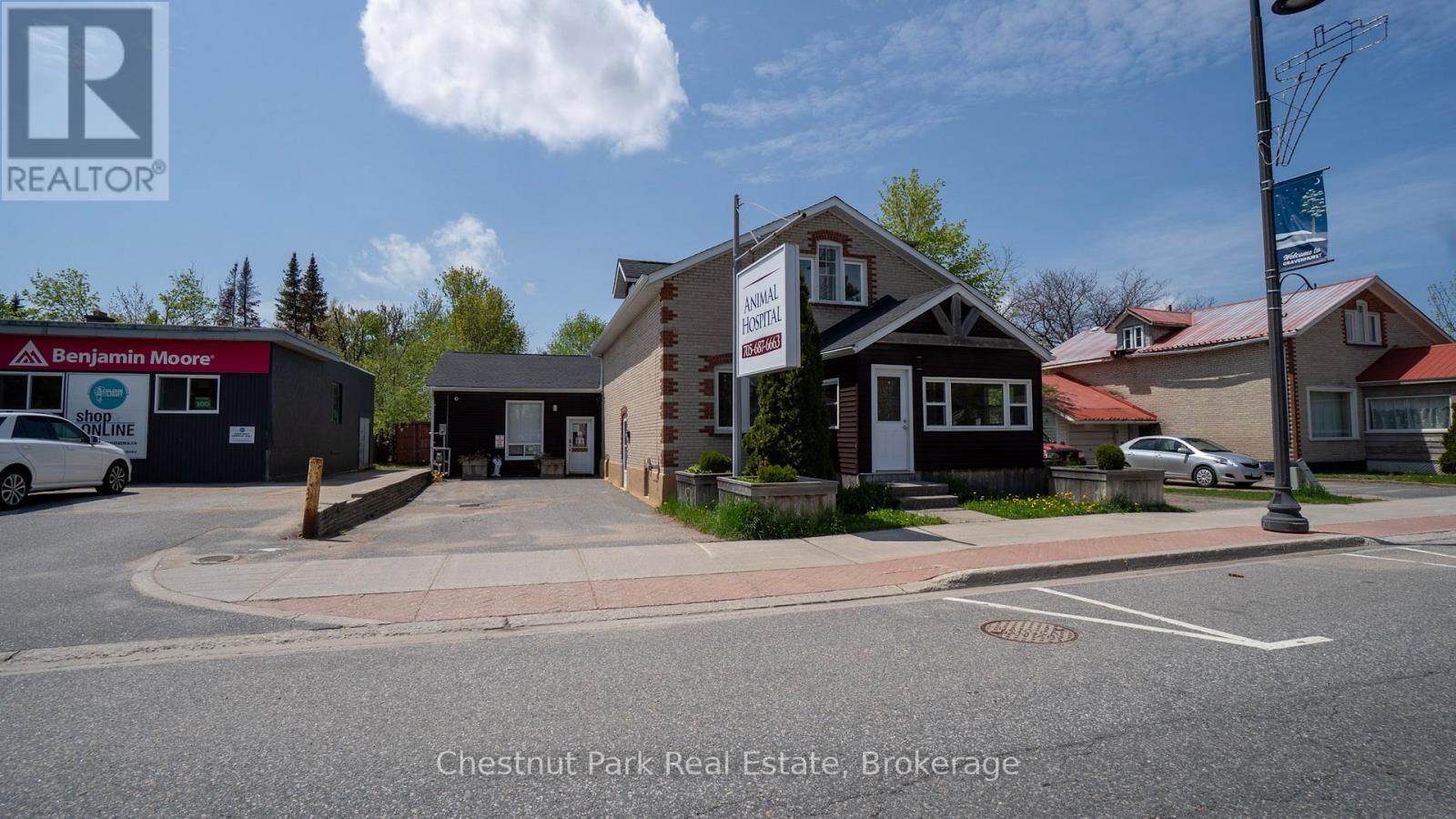 571 MUSKOKA ROAD N, Gravenhurst, Ontario