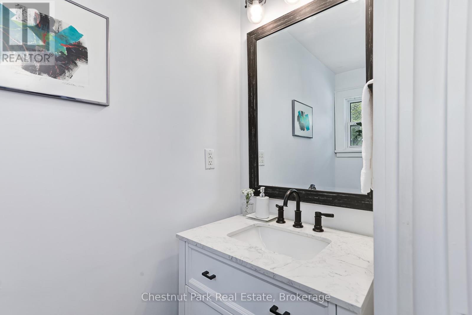 119 Hillcrest Drive, Blue Mountains, Ontario  N0H 1J0 - Photo 12 - X13161254