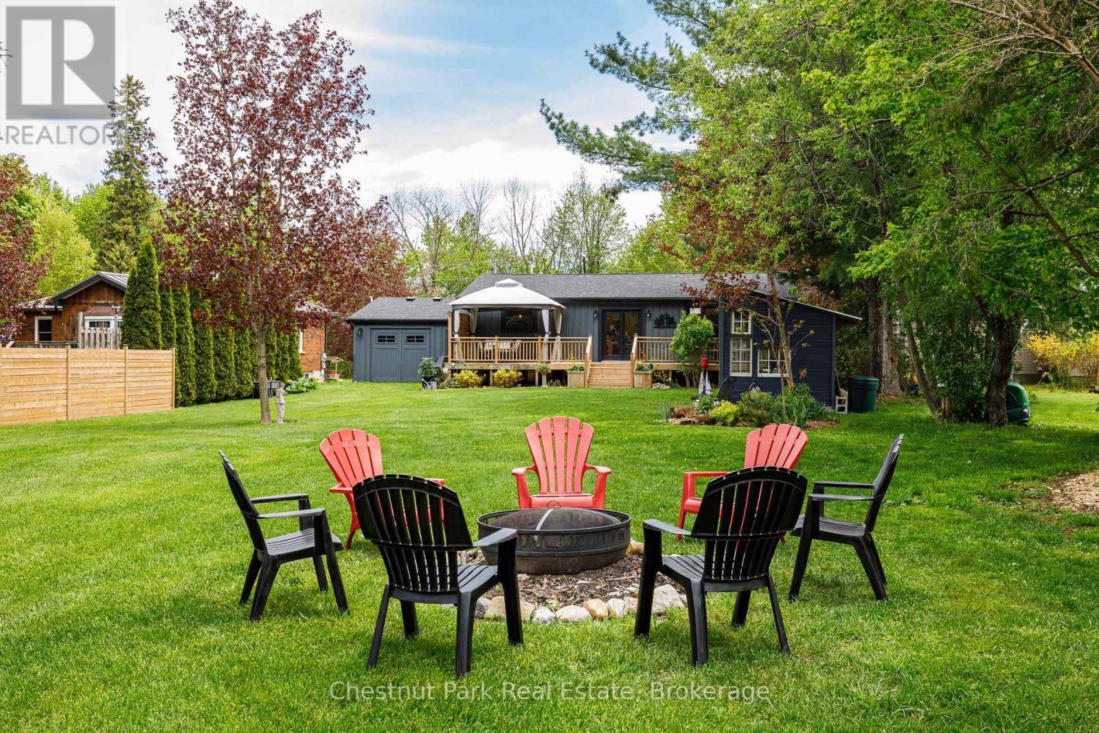 119 Hillcrest Drive, Blue Mountains, Ontario  N0H 1J0 - Photo 3 - X13161254