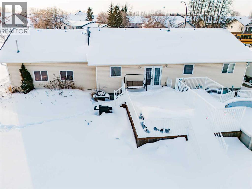 9105 Forest Street, La Crete, Alberta  T0H 2H0 - Photo 2 - A2292436