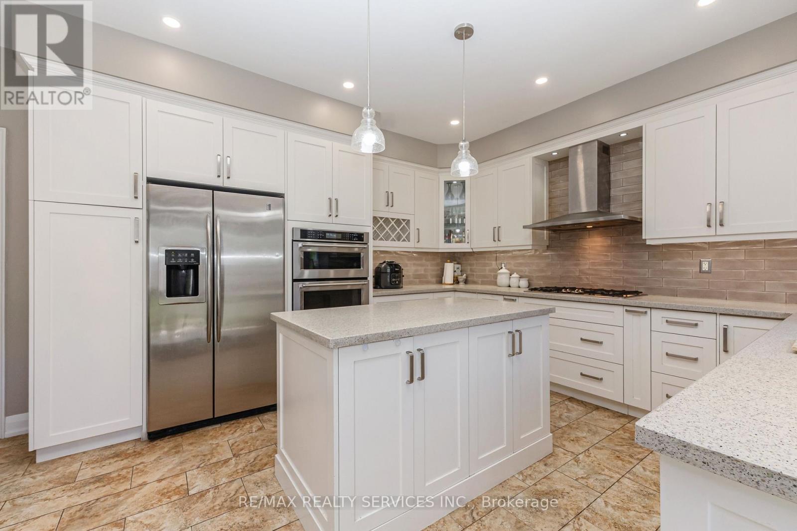 29 Sir Jacobs Crescent, Brampton, Ontario  L7A 3V2 - Photo 19 - W13161468